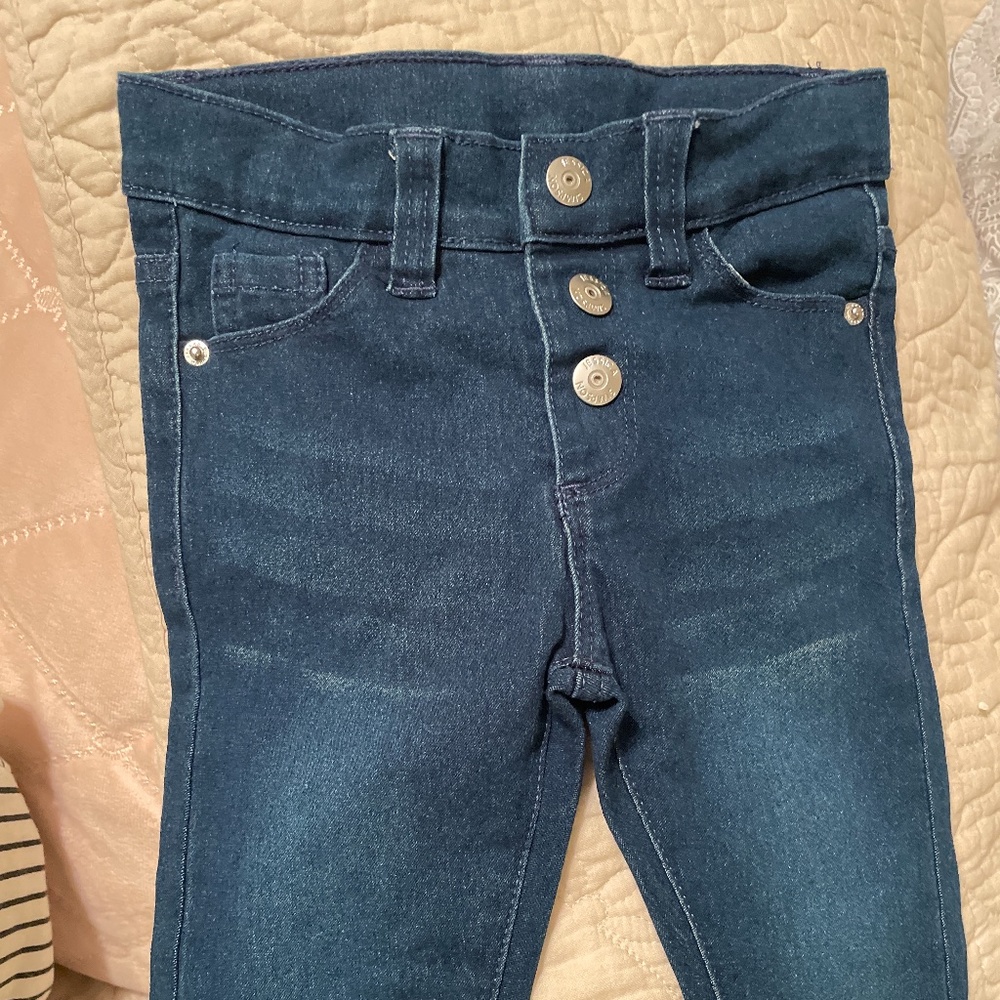 Brand new Jessica Simpson Stretchy jeans, pull on. Stylish yet comfortable. *2